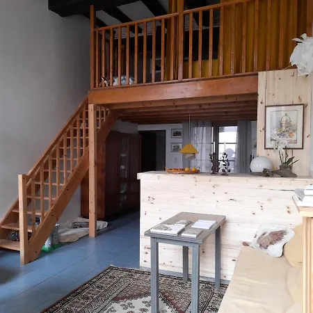 Consulat 아파트 *