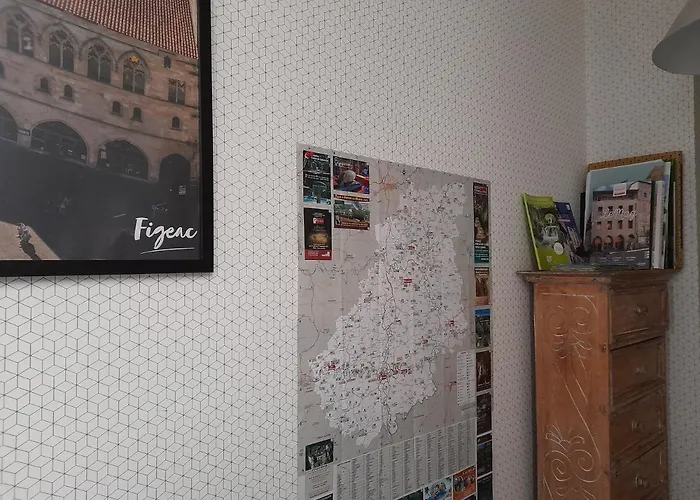 Consulat Apartment *